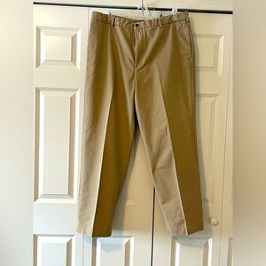 Men’s Izod Non-Pleated Dress Pants - Khaki  40x32